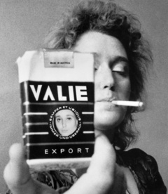 VALIE EXPORT e l’arte di farsi brand